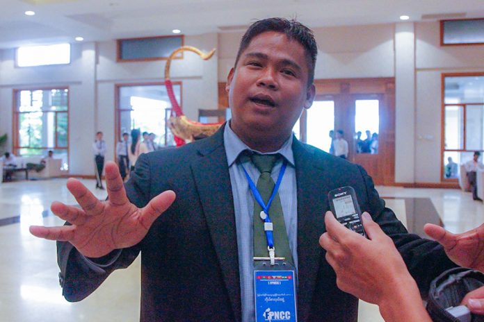 ဒေါက်တာညိုထွန်းအောင် ရက္ခိုင့်တပ်မတော်မှ ဒုတိယစစ်ဦးစီးချုပ် ဒေါက်တာညိုထွန်းအောင်