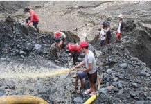 တရားဥပဒေ စိုးမိုးရေးနဲ့ သယံဇာတစီမံခန့်ခွဲမှု အားနည်းတာကြောင့် ဖားကန့်မြေစာပြိုကြမှုနဲ့အတူ ပေးဆပ်လိုက်ရတဲ့ လူ့အသက်များ