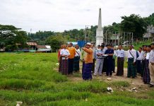 ပြည်နယ်အစိုးရမှ အခြေခံလူတန်းစားပြည်သူများကို ဥပဒေဘောင်အတွင်းမှဂုဏ်သိက္ခာရှိစွာ လုပ်ကိုင်စားသောက်နိုင်ရန် ကျောက်မျက်လုပ်ကွက်များ ချပေး