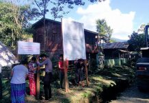 ဟူးကောင်းဒေသခံတောင်သူများက စားကျက်မြေ နေရာအတွက် မြေဧရိယာများကို ကိုယ်တိုင်တိုင်းတာပြီး မြေပုံဗီနိုင်းဆိုင်းဘုတ်များ စိုက်ထူ