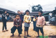 သားဆက်ခြားခြင်းနှင့် လူမှုဘဝအနုပညာ လုံးစွတ်စစ်ရှောင်စခန်း