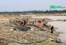 မခေါယန် ကျေးရွာတွင် သဲကျောက်နှင့် ရွှေလက်လုပ်လက်စား လုပ်ကိုင်သူ တစ်ရက်လျှင် တစ်ထောင်ခန့် ဝင်ရောက်လုပ်ကိုင်နေ