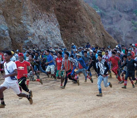 ဖားကန့်တွင် ရွှေ့ပြောင်းလုပ်သားများ မဲပေးနိုင်ရေး ပုံစံ(၃)ကဖြင့်လာရောက်လျှောက်ထားသူ (၉)ထောင် ဝန်းကျင်ရှိ