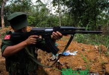 ဖားကန့်တွင် ယနေ့နံနက်ပိုင်းက KIA နှင့်စစ်ကောင်စီတို့ တိုက်ပွဲဖြစ်ပွား၊ စစ်ကောင်စီမှာ လေယာဉ်ဖြင့် လာရောက်ပစ်ခတ် KIA စစ်သားရှေ့တန်း