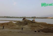 မခေါတီကျေးရွာ မလိခမြစ်တွင်ပေါ်တွင် တရုတ်လုပ်ငန်းရှင်များ စက်ယန္တရားကြီးများဖြင့် ရွှေတူးဖော်နေမှု ပိုမိုဆိုးရွားလာ။