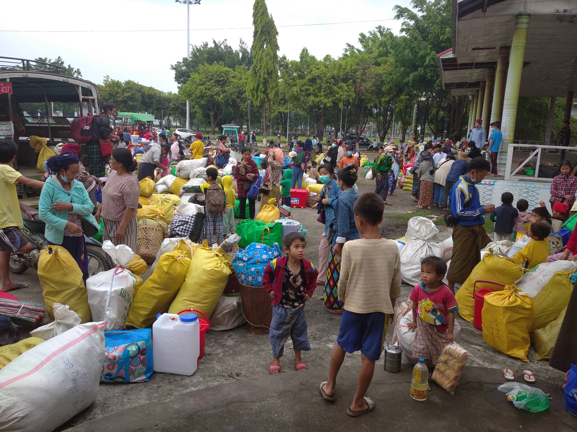  ပူတာအိုစစ်ရှောင်ပြည်သူများ-မနောကွင်းရှေ့