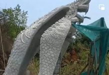 အင်ခိုင်ဘွမ်တောင်ခြေတွင် တားမြစ်ထားသည့်ကြားက ဗုဒ္ဓရုပ်ပွားတော်များ ဆက်လက် တည်နေသည့်အပေါ် ကချင်လူငယ်များ ကန့်ကွက် အင်ခိုင်ဘွမ် နဂါးရုံ