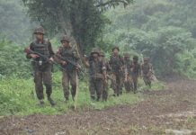 ဖားကန့်မြို့၊ ယူမာရပ်ကွက်အနီး စစ်ကြောင်းထိုးလာသည့် စစ်ကောင်စီတပ်သားများနှင့် KIA တို့ အပြန်အလှန် ပစ်ခတ် စစ်ကောင်စီတပ်များ