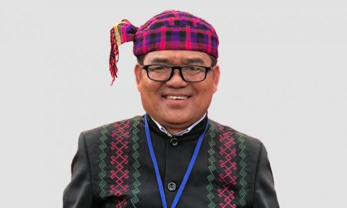 ဝန်ကြီးချုပ် ဦးခက်ထိန်နန်