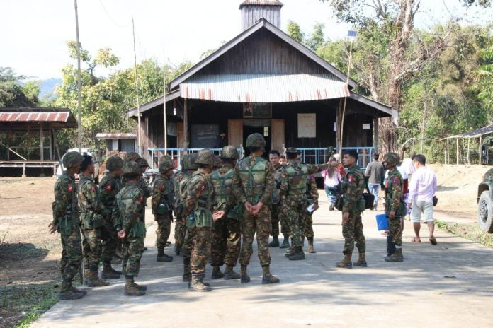 စစ်ကောင်စီ-လုံးတုံစစ်တပ်