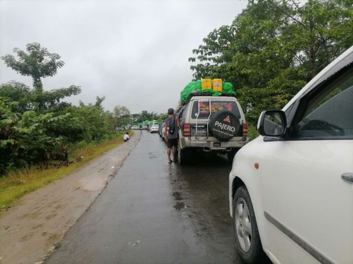 ဖားကန့်လမ်းပိတ်