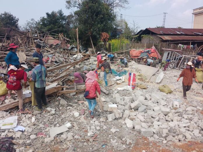 နမ့်ဖတ်ကာ
