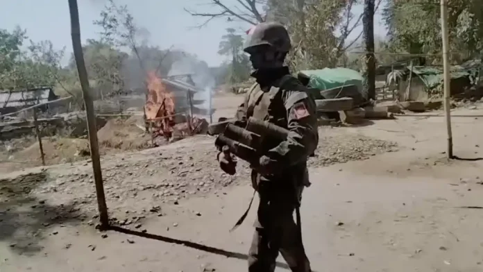 အင်လုံခပြည်သူ့စစ်တပ်စခန်းကို KIA တိုက်ခိုက်သိမ်းပိုက်