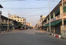 တိုက်ပွဲဖြစ်လာနိုင်ခြေရှိတယ်ဆိုတဲ့ သတင်းတွေကြောင့် ဗန်းမော်ဒေသခံတစ်ဝက်ကျော် ပြောင်းရွှေ့