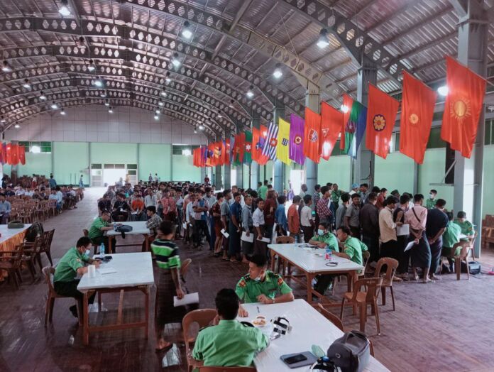 တနိုင်း စစ်မှုထမ်းစာရင်းကောက်