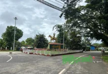 လမ်းပန်းဆက်သွယ်ရေးနဲ့ ဖုန်း၊အင်တာနက်အခက်အခဲတွေကြောင့် ဗန်းမော်မြို့မှာ ကုန်ဈေးနှုန်းမြင့်တက်ပြီး ဆိုင်အချို့ပိတ်ထားရ