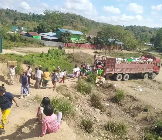 ဖားကန့်တစ်ကျော့ပြန် စစ်ရေးတင်းမာမှုတွေအကြား မြေစာပင်ဖြစ်ရတဲ့ ပြည်သူတွေ