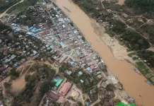 ကချင်နဲ့စစ်ကိုင်းအစပ် ဆယ်ဇင်းဒေသမှာ တိုက်ပွဲဖြစ်ပွားနေပြီး ရွှေတွင်းလမ်းဆုံ ဒေသခံတွေ တိမ်းရှောင်နေရ