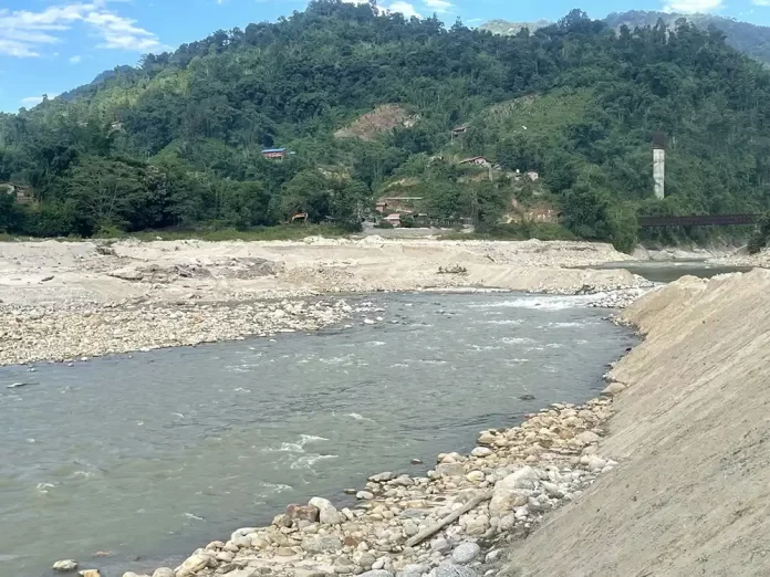 ချီဖွေ ရွှေ တူး