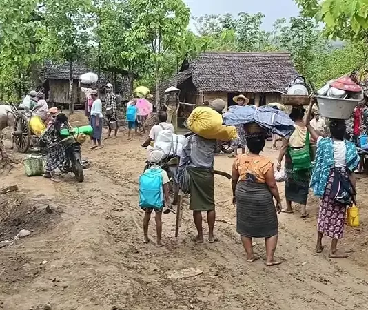 မြန်မာက လူ ၃ ယောက်မှာ ၂ ယောက်နှုန်း ဆင်းရဲနေပြီလို့ ကုလအစီရင်ခံစာသစ်ဖော်ပြ
